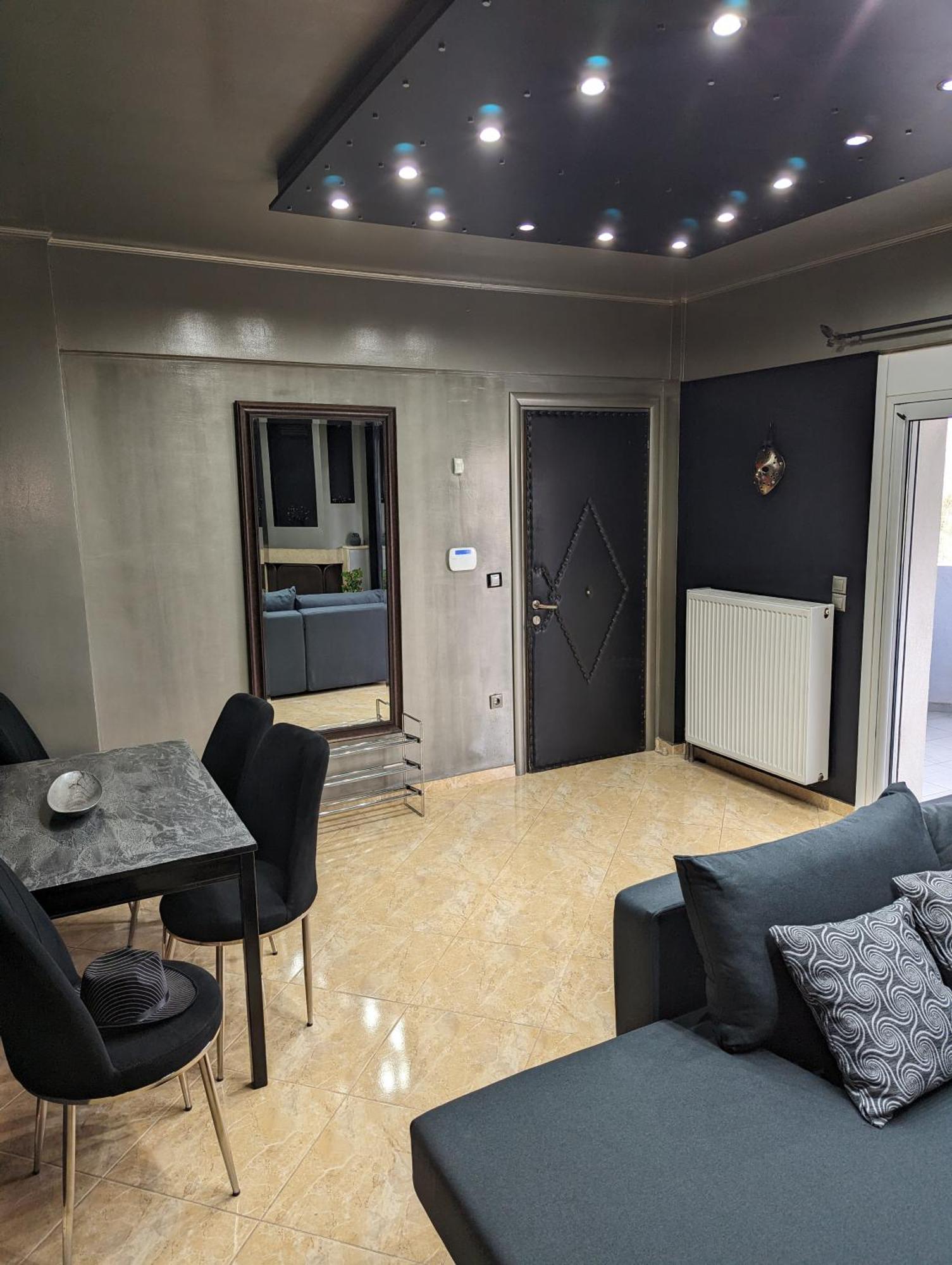 Modern Quiet Luxury Apartment Patra Екстериор снимка